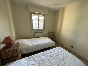 1 bedroom - Port-Vendres: Apartment 4 ppl, port view, elevator (Port-Vendres)