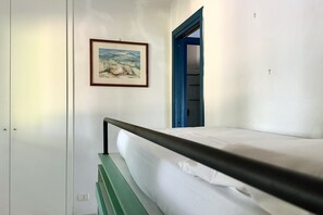 2 間睡房、床單