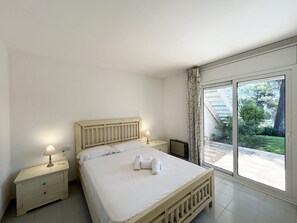 3 chambres, fer et planche à repasser, accès Internet