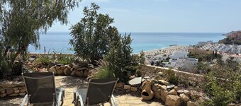 Schöne Villa für 8 Personen, Panoramablick auf das Meer von allen Zimmern. Sonderangebote!