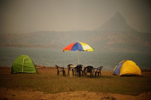 Escape Way Lake Camping