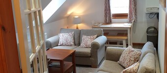 Aldos Place