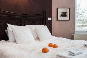 Comfort-Apartment | Schreibtisch, laptopgeeigneter Arbeitsplatz, Bügeleisen/Bügelbrett