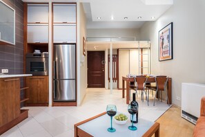 Comfort Apartment | Desk, laptop workspace, iron/ironing board, free WiFi