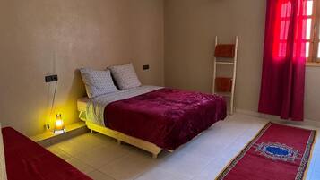 Habitación Confort doble, 1 cama doble | 1 dormitorio, decoración individual, mobiliario individual