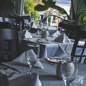 Restaurant - Bluenose Lodge (Lunenburg)