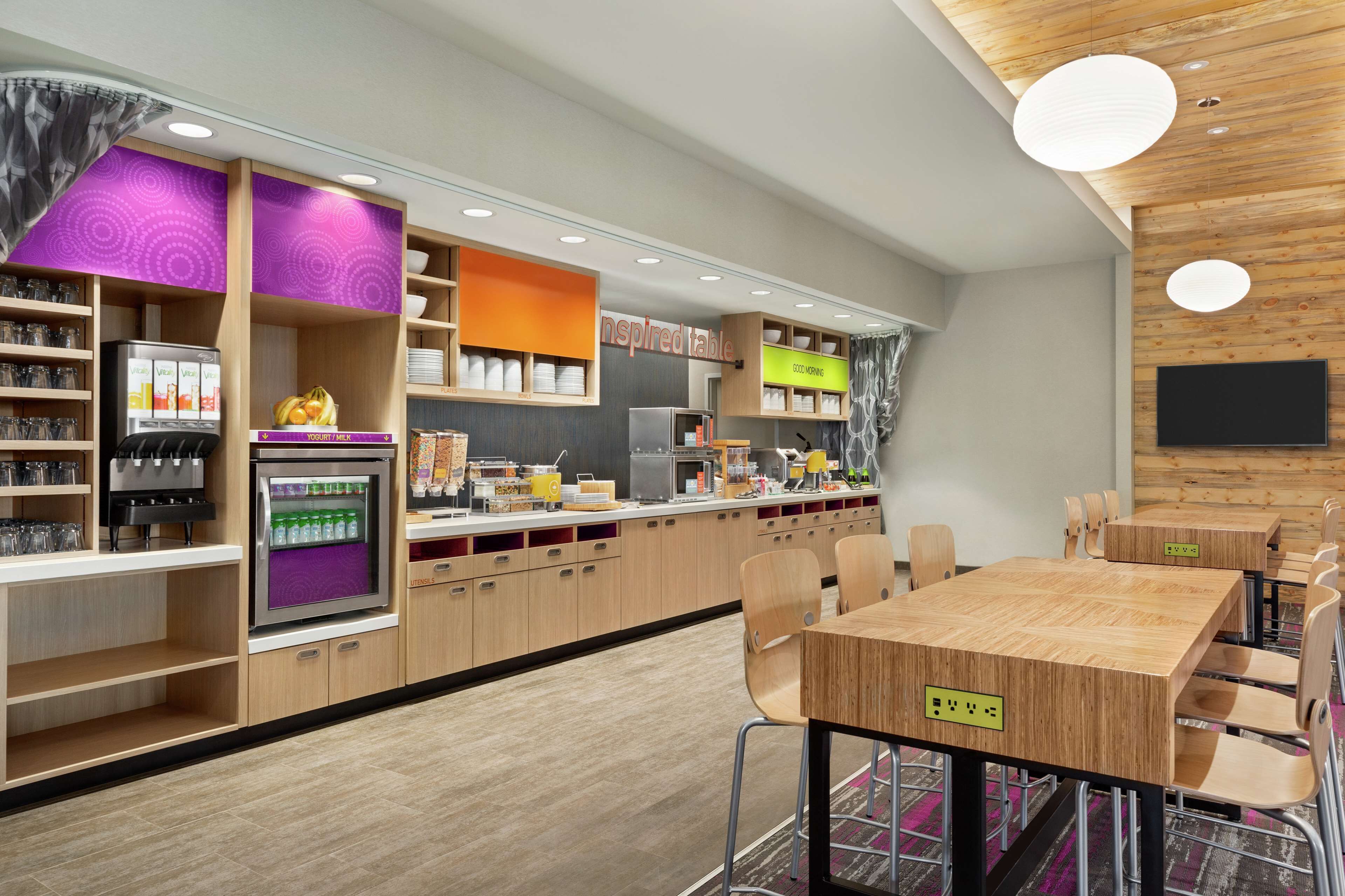 free daily on-the-go breakfast