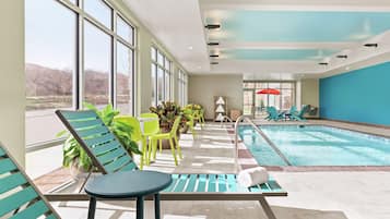 Indoor pool, pool loungers