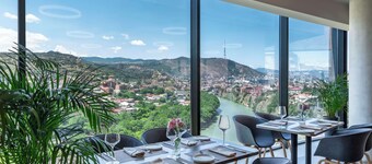 Golden Tulip Design Tbilisi