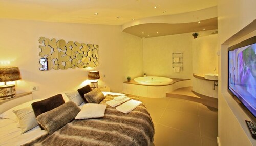 Luxueuse villa privative de standing - 12 pers. max - 200m² - LA CHAIZE - N°19