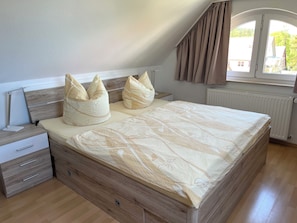 2 Schlafzimmer, kostenloses WLAN, Bettwäsche