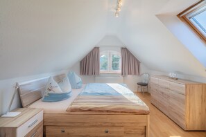 2 عدّة غرف نوم وواي فاي مجانًا وملاءات أسرّة