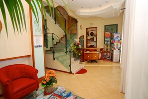 Lobby sitting area - Residence Carla (Cattolica)