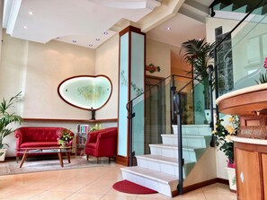 Lobby sitting area - Residence Carla (Cattolica)