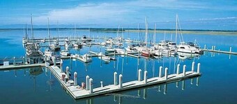 3 Bdrm 2 Bath Waterfront Villa on Dataw with Dock, Bikes, Pool and Beach Pass!