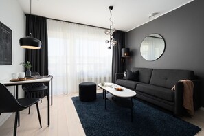 Estudio, 1 cama de matrimonio con sofá cama (Medium) | Cortinas opacas y wifi gratis