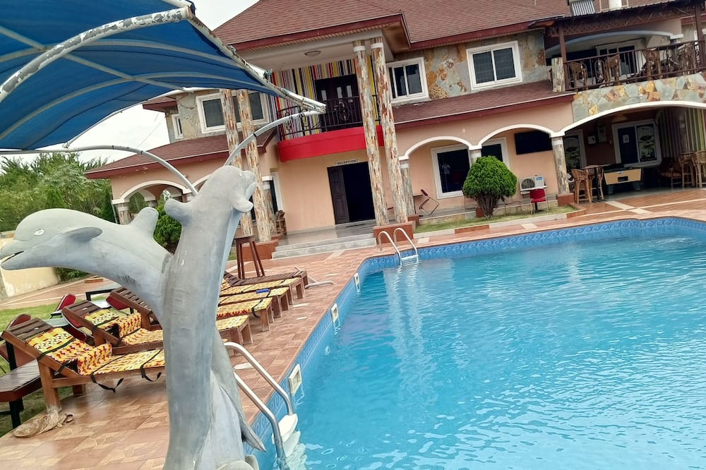 Royal Kamak Hotel