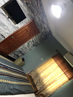 Comfort Single Room | In-room safe, individually decorated, individually furnished, desk - Royal Kamak Hotel (Tema)