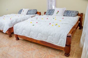 Zweibettzimmer | Hochwertige Bettwaren, Zimmersafe, Bettwäsche