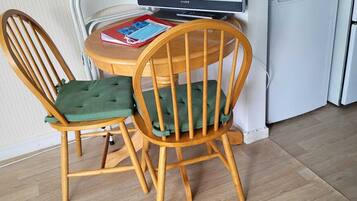 Chalet, Multiple Beds | Dining