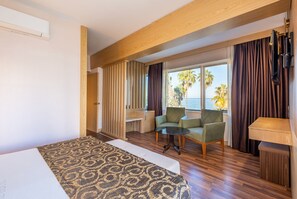 Minibar, Wi-Fi, draps fournis