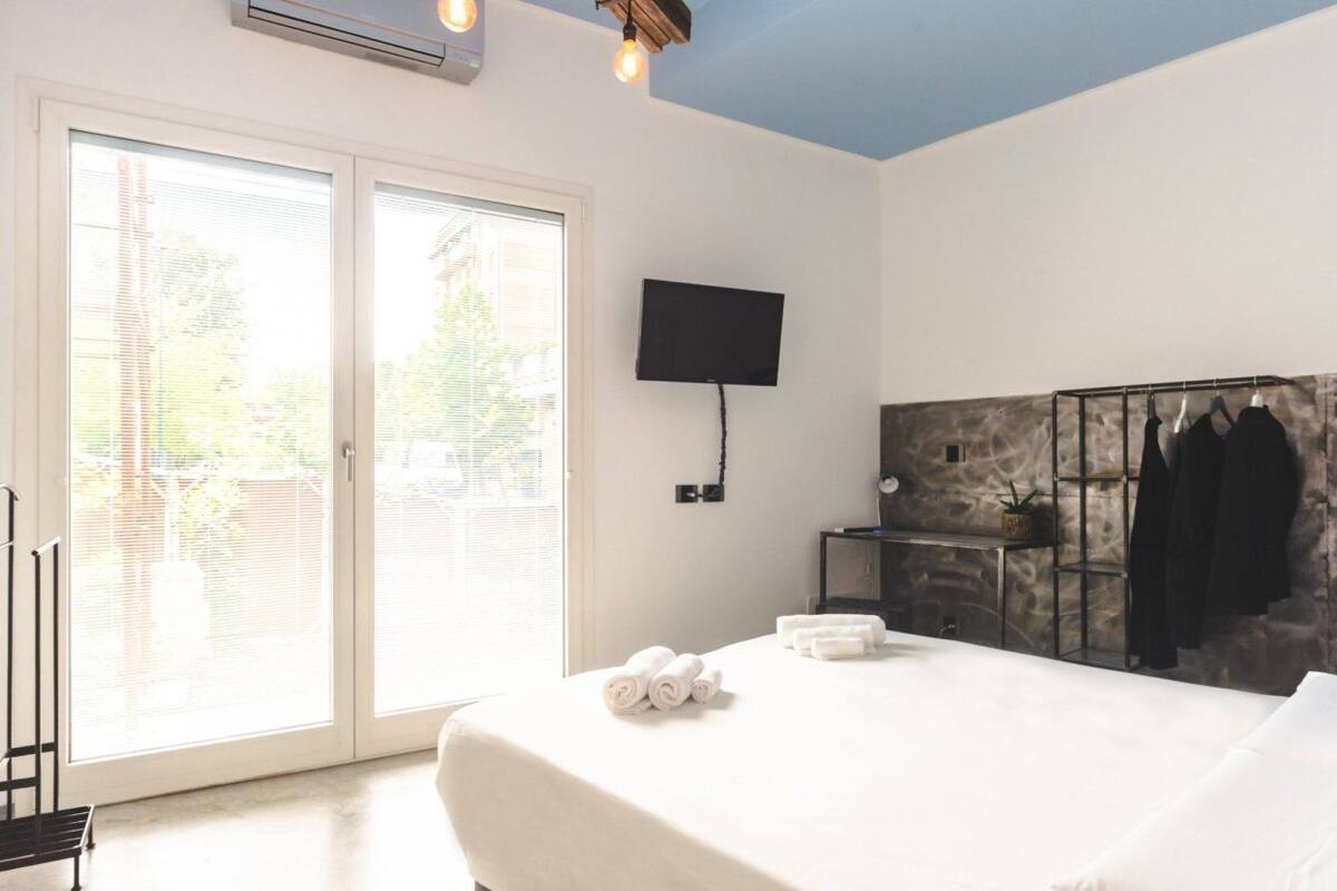 Chambre Confort Double ou avec lits jumeaux | Wi-Fi gratuit