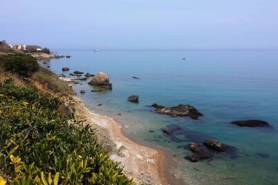 Casa de playa con gran jardín