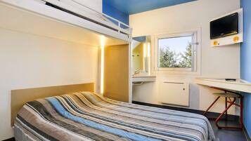 Habitación (Trio) | Escritorio, cortinas blackout, insonorización y wifi gratis