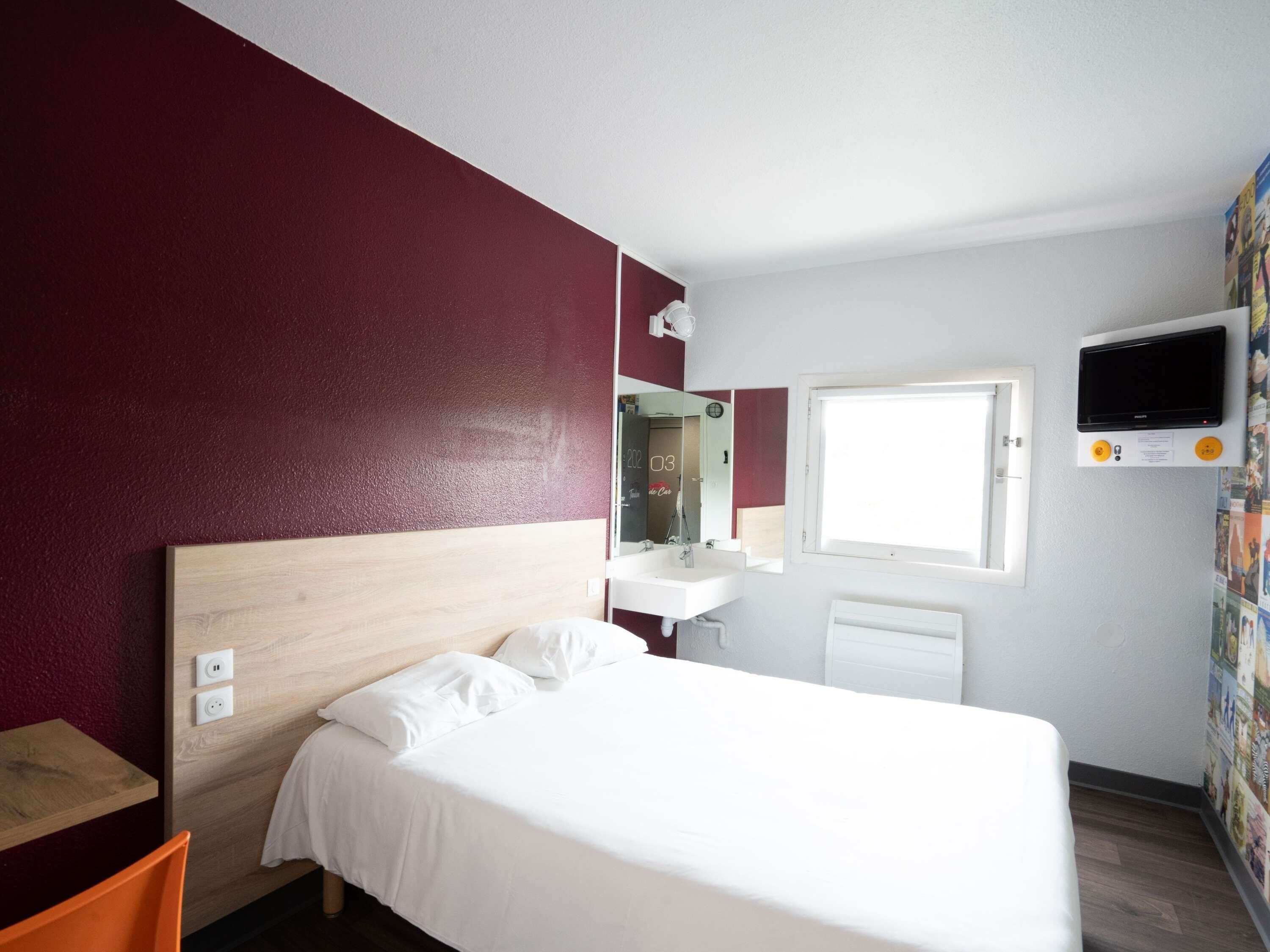 客房, 2 张单人床 (Tandem Room) | 办公桌、遮光窗帘、隔音、免费 WiFi