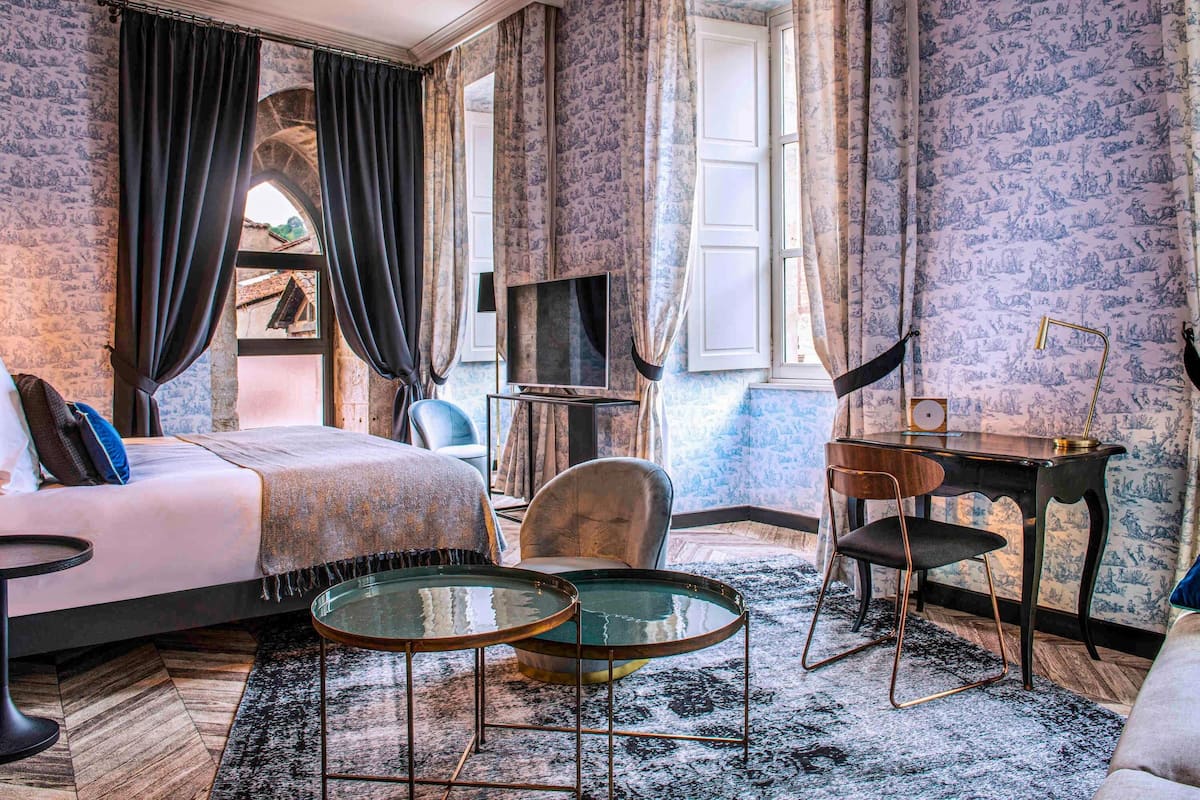 Privilege, Zimmer, 1 Doppelbett | Hochwertige Bettwaren, Pillowtop-Betten, Minibar, Zimmersafe