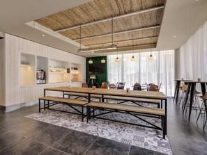 منطقة تناول الإفطار