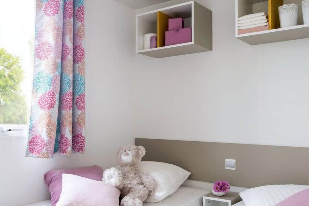 Individually decorated, individually furnished, free cribs/infant beds
