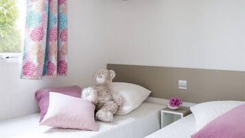 Individually decorated, individually furnished, free cribs/infant beds