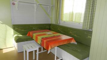 Comfort Mobile Home (F -4 Pers -Camelia) | In-room dining