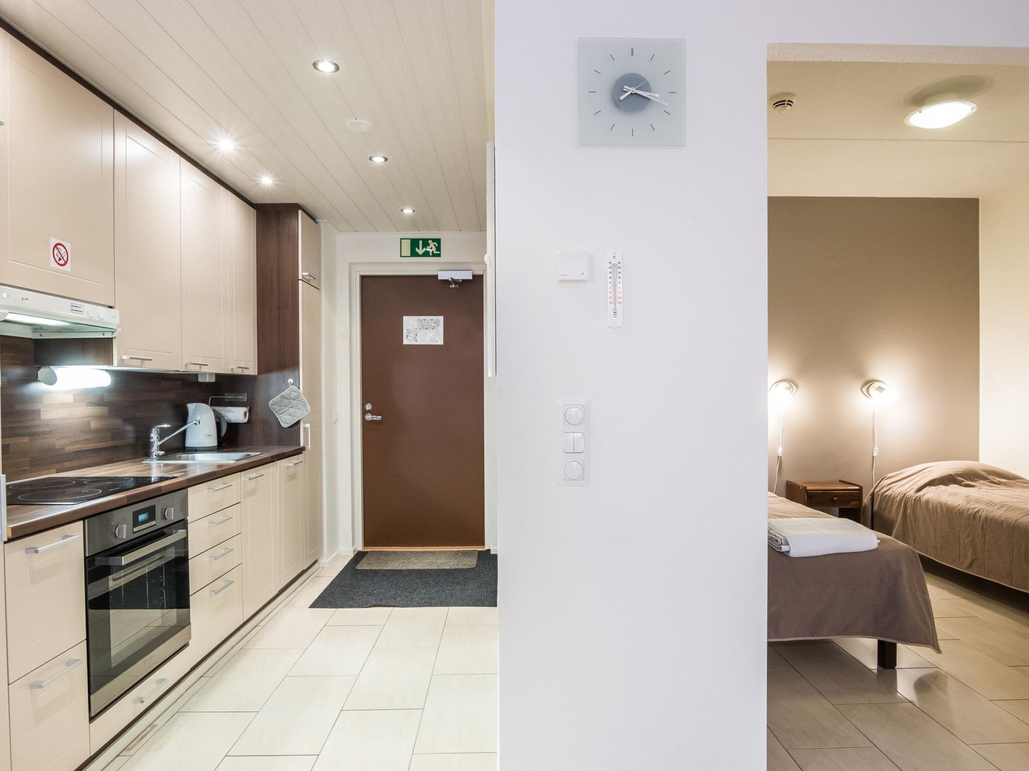 Réfrigérateur, micro-ondes, lave-vaisselle