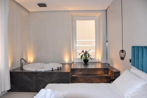 2 bedrooms, desk, soundproofing, iron/ironing board - LuMa Suite  Via Veneto Roma 29 (Roma)