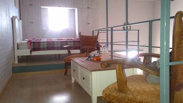 2 makuuhuonetta, silitysrauta/-lauta, Wi-Fi, vuodevaatteet