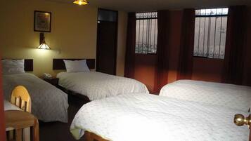 Quadruple Room | Free WiFi, bed sheets