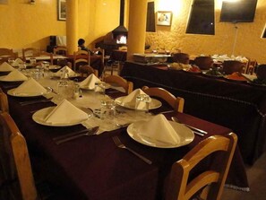 Esmorzar diari d'estil bufet gratuït 