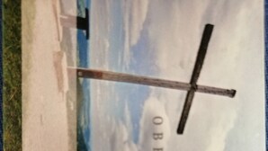 A sign with a cross and the text "OBERSTAUFEN" indicating a location. - Mike's apartment incl. Oberstaufen Plus Card (Steibis)