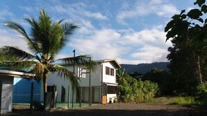 Property grounds - THE FIELD MATAPALO. (puntarenas)