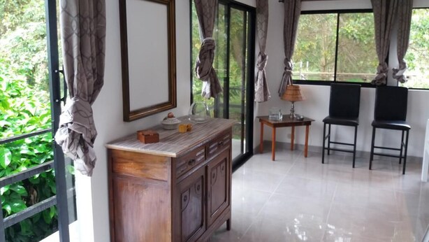Interior - THE FIELD MATAPALO. (puntarenas)