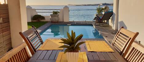 Westbank * Sleeps 8 | Private pool