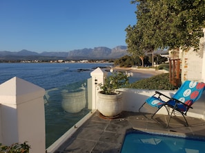 Westbank * Sleeps 8 | Terrass/Patio