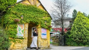 Exterior - Yufuin Floral Village Hotel (Yufu)