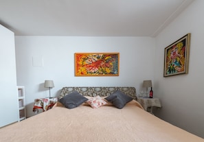 Iron/ironing board, cots/infant beds, rollaway beds, free WiFi - Villa Iscla Maison d'Hôtes (Ischia)