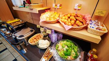 Petit déjeuner buffet