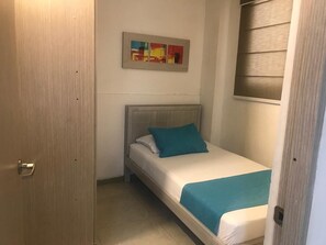 3 chambres, accès au Wi-Fi (inclus), literie fournie