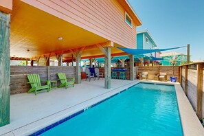 Een verwarmd zwembad