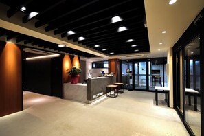 Lobby - Hotel Platanus Shin Yokohama (Yokohama)